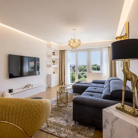 Apartment Splendido With Panoramic View - Private Parking Split