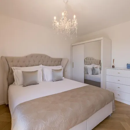 Apartment Splendido With Panoramic View - Private Parking *